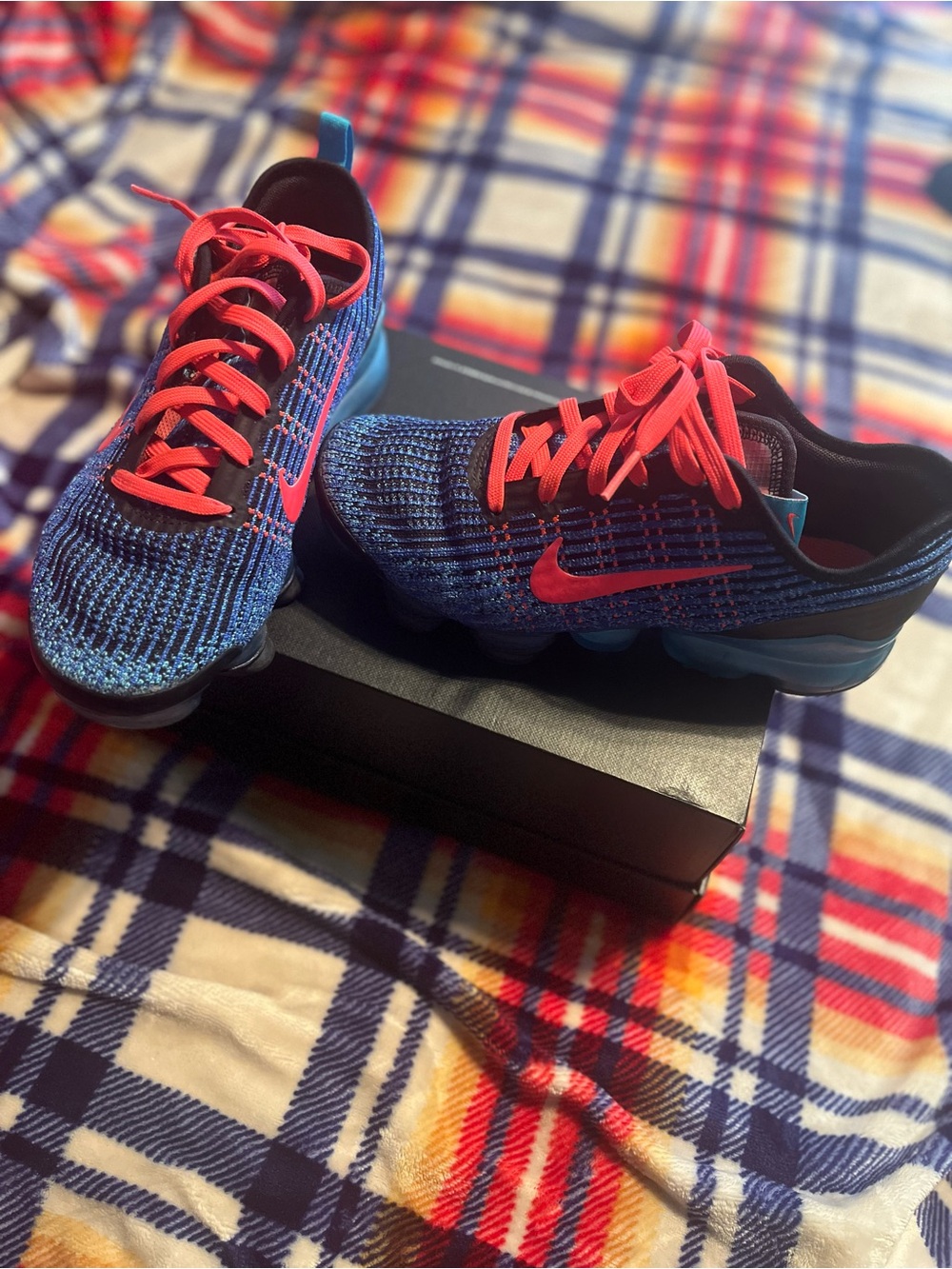Nike Kids Blue and Pink Flyknit Trainer Sneakers